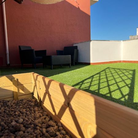 דירות לצ'ה Loft Con Terrazzo A Livello Stazione מראה חיצוני תמונה