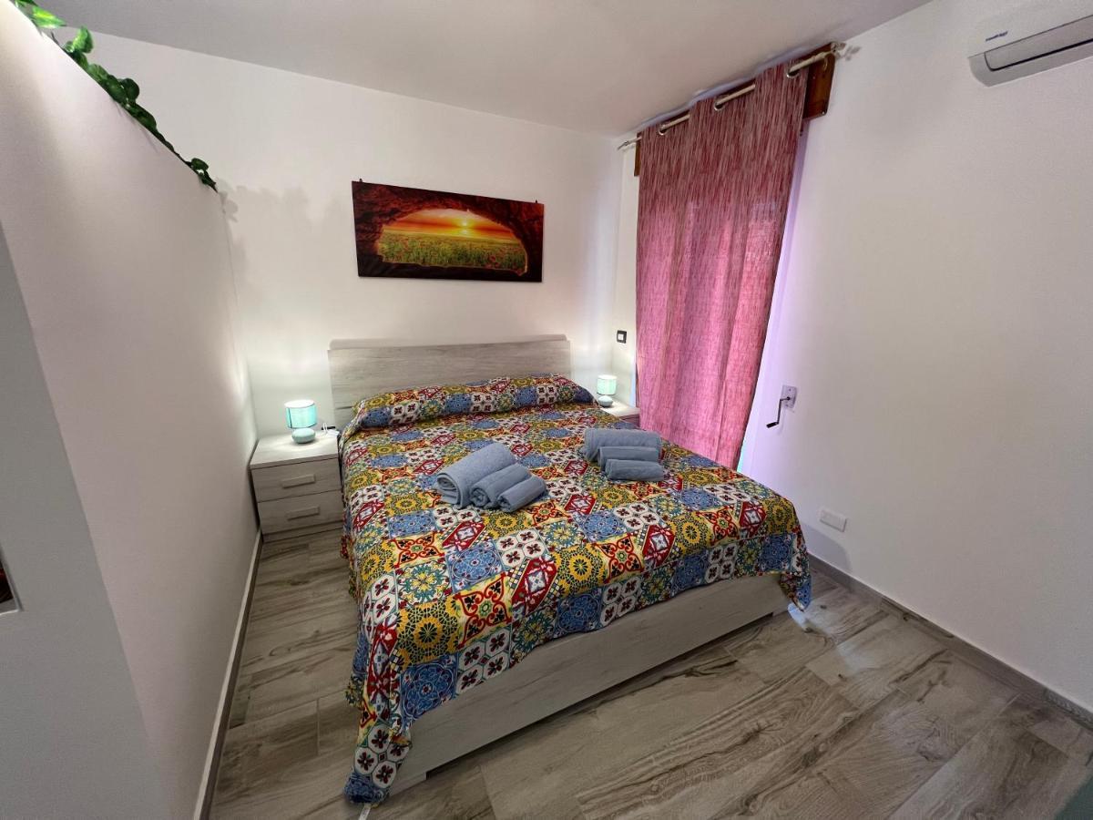 דירות לצ'ה Loft Con Terrazzo A Livello Stazione מראה חיצוני תמונה