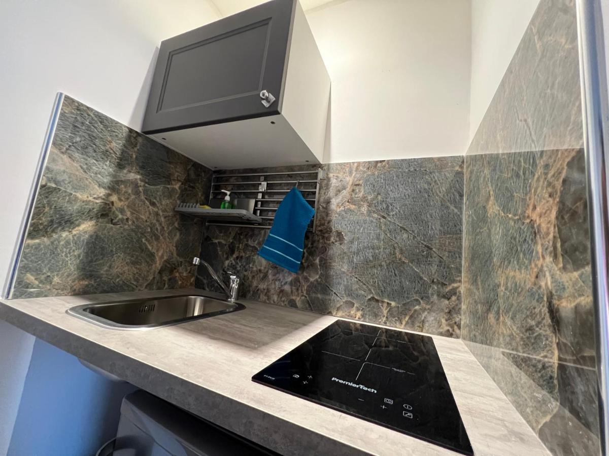 דירות לצ'ה Loft Con Terrazzo A Livello Stazione מראה חיצוני תמונה